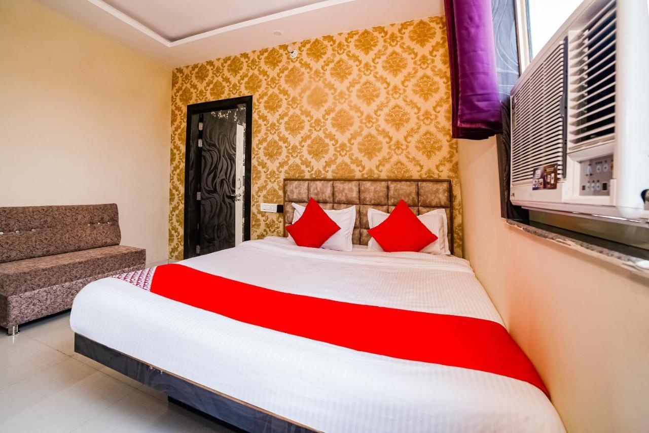 Oyo 41923 Prema Kunj Resort Jhānsi Exteriör bild