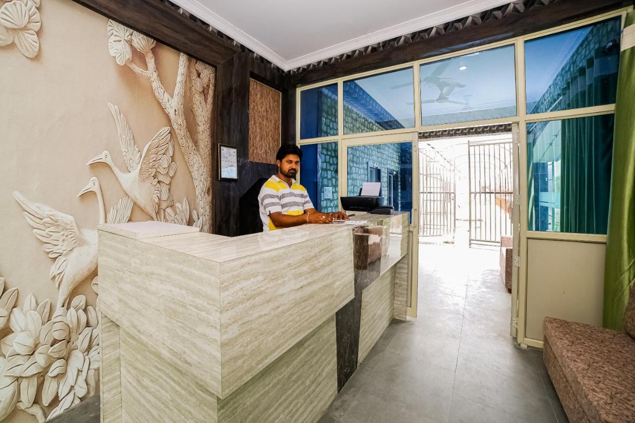 Oyo 41923 Prema Kunj Resort Jhānsi Exteriör bild