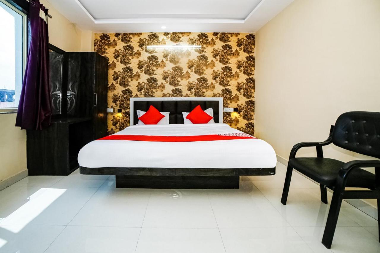 Oyo 41923 Prema Kunj Resort Jhānsi Exteriör bild