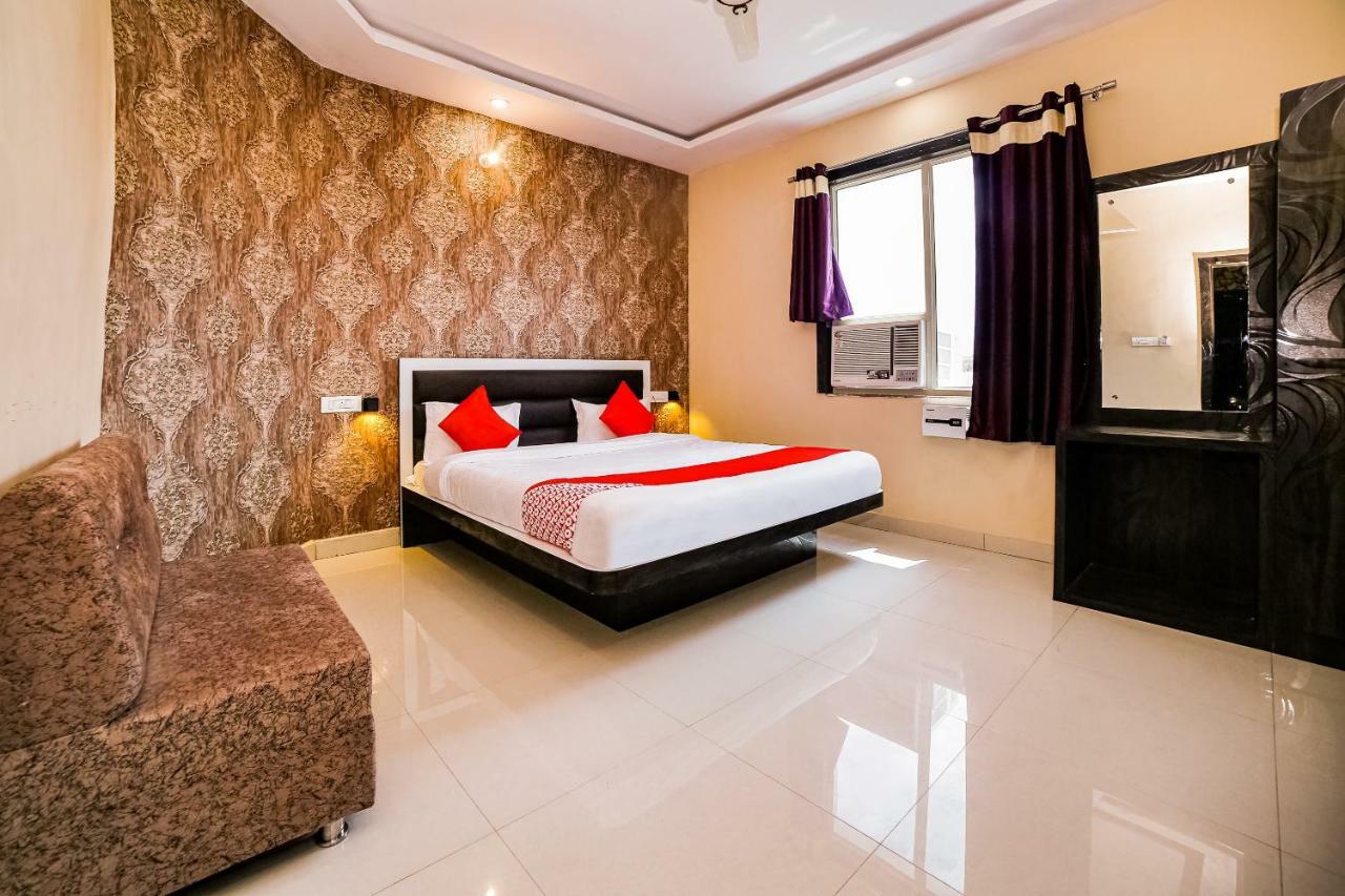 Oyo 41923 Prema Kunj Resort Jhānsi Exteriör bild